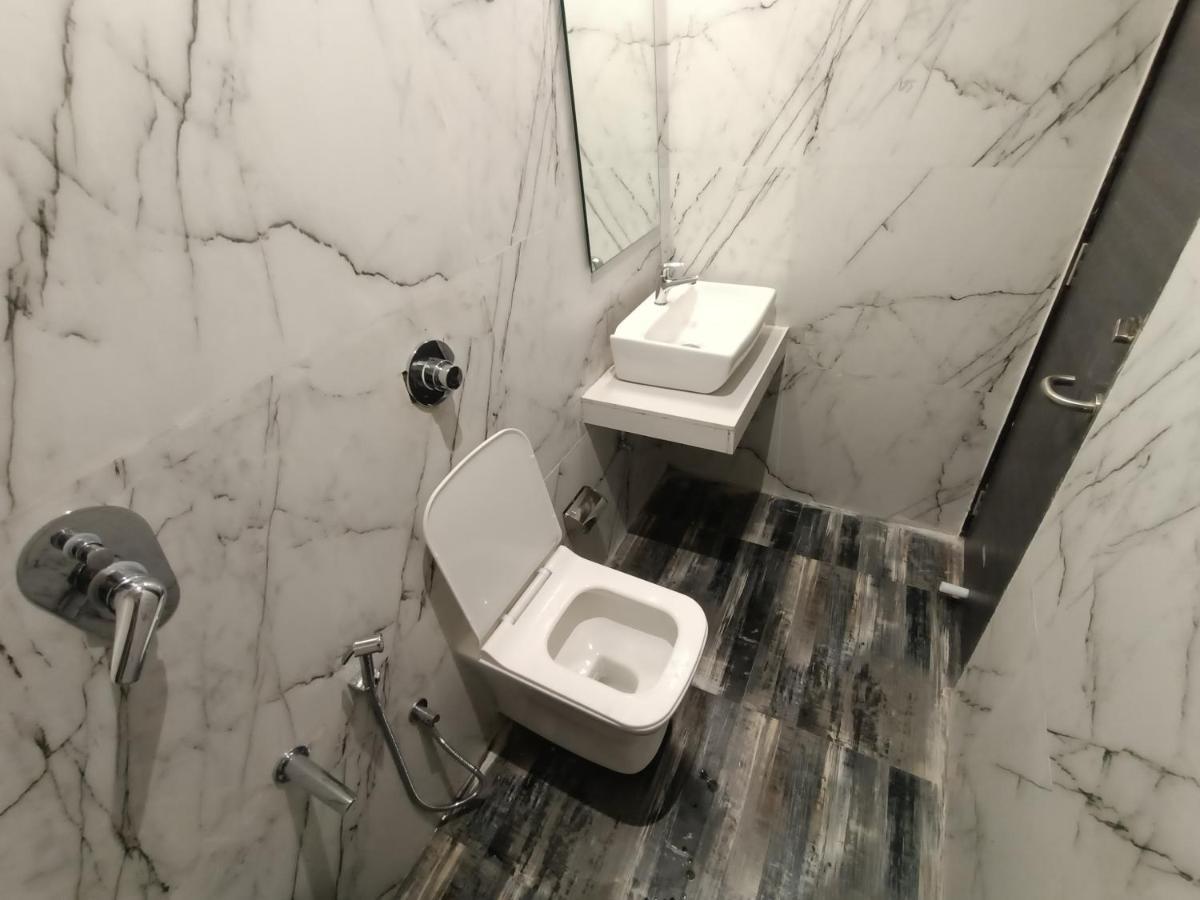 Hotel Classio Andheri - Near Dn Nagar Metro Station Bombay Eksteriør billede