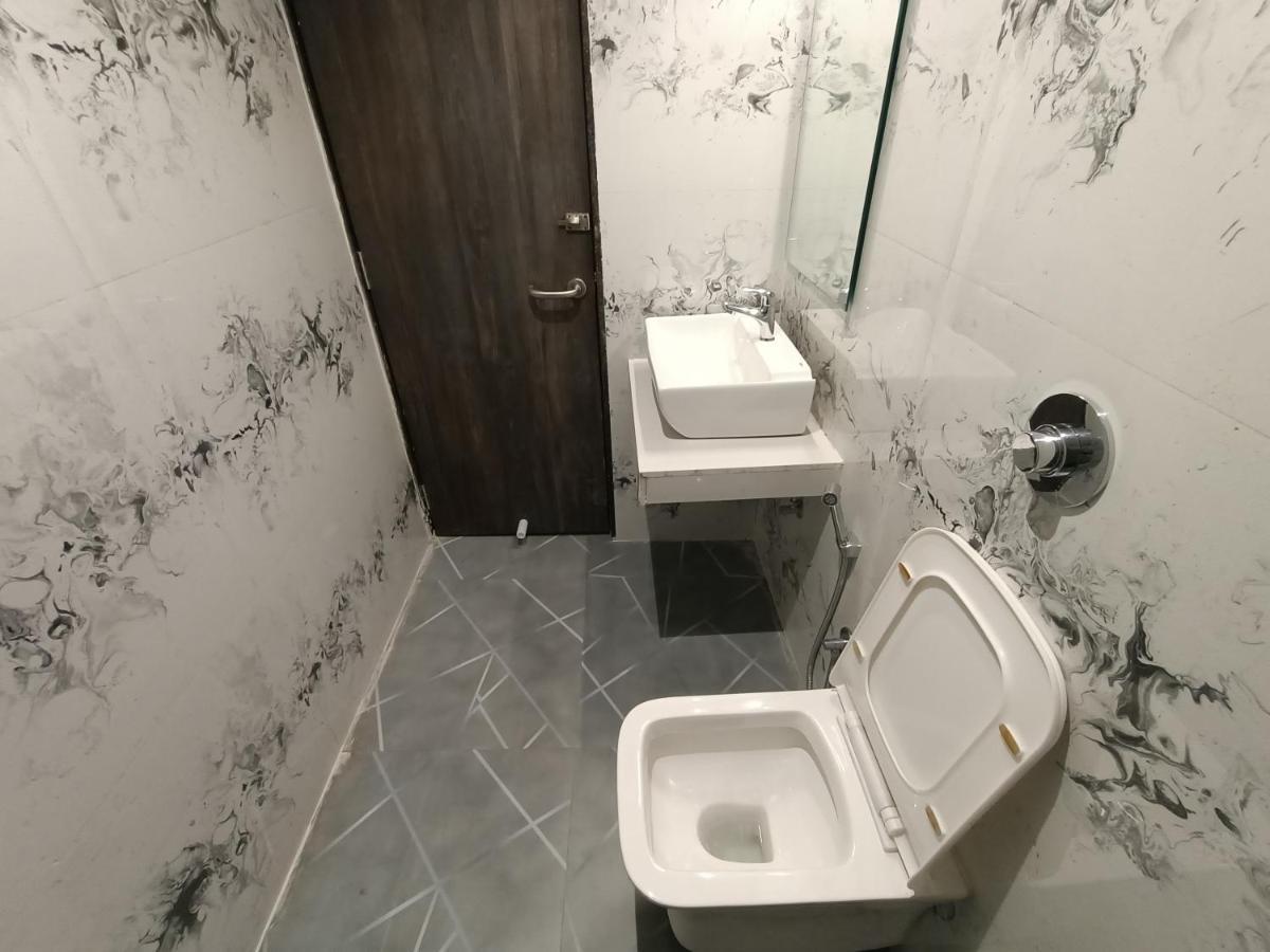 Hotel Classio Andheri - Near Dn Nagar Metro Station Bombay Eksteriør billede