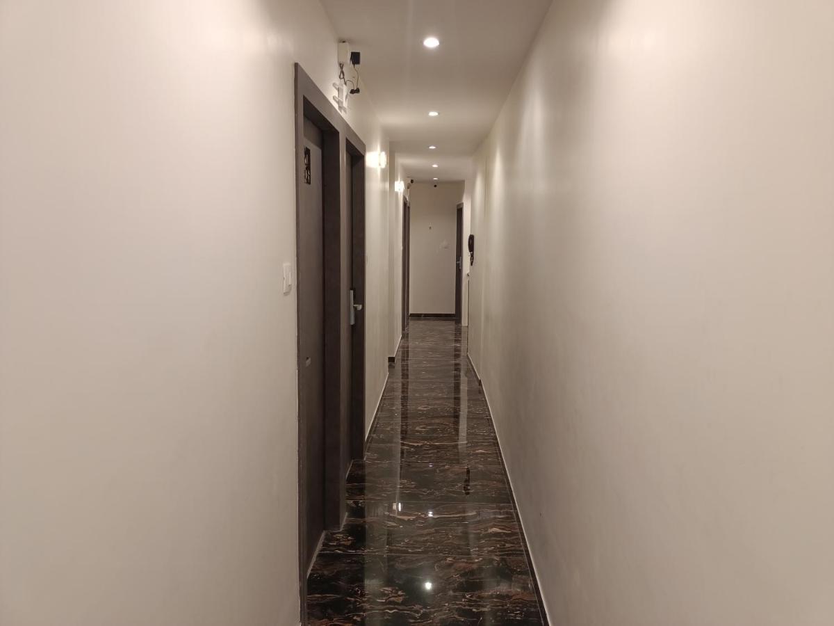 Hotel Classio Andheri - Near Dn Nagar Metro Station Bombay Eksteriør billede
